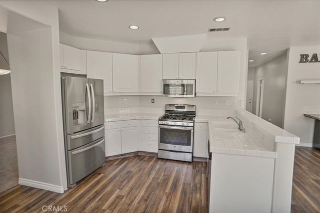 30415 Terracina, Castaic, CA 91384