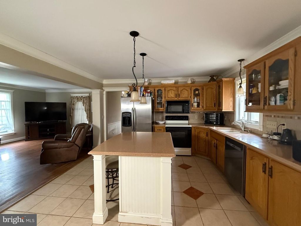 Image 9 of property listing at 22889 HOG CREEK RD, Preston, MD 21655