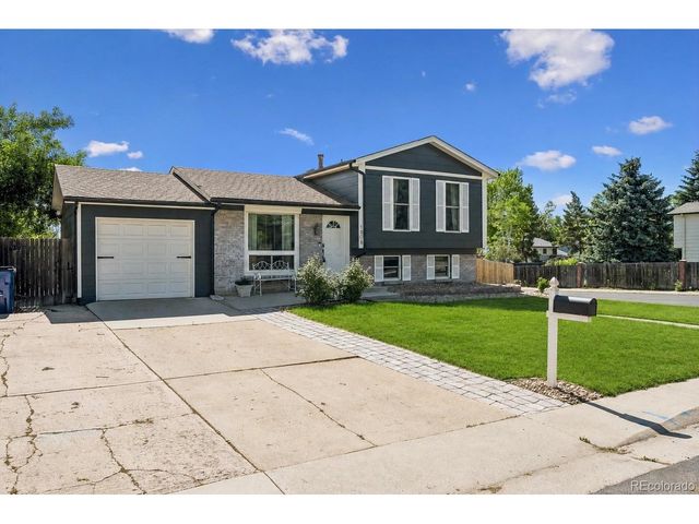 1808 Cedar St, Broomfield, CO 80020