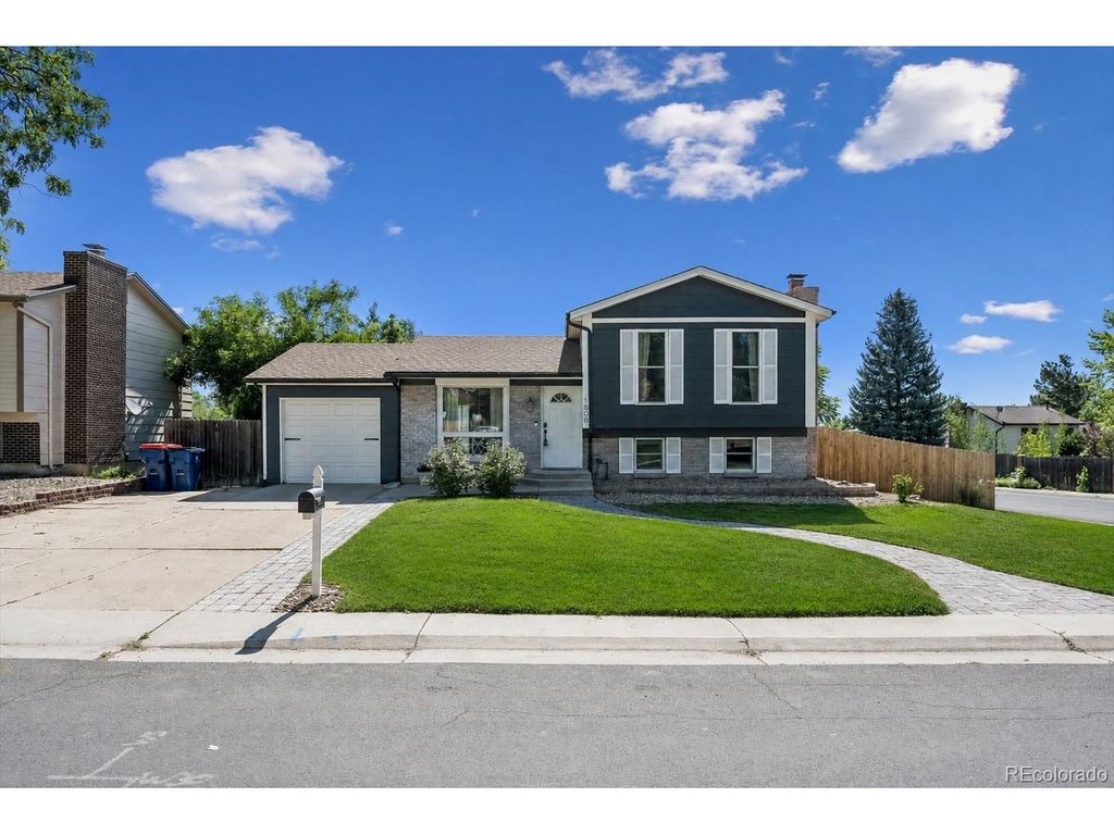 1808 Cedar St, Broomfield, CO 80020