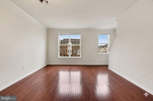 43140 WHELPLEHILL TER, Ashburn, VA 20148