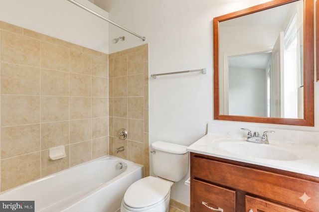 43140 WHELPLEHILL TER, Ashburn, VA 20148