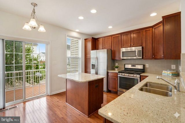 43140 WHELPLEHILL TER, Ashburn, VA 20148