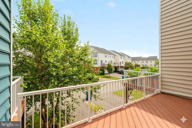 43140 WHELPLEHILL TER, Ashburn, VA 20148