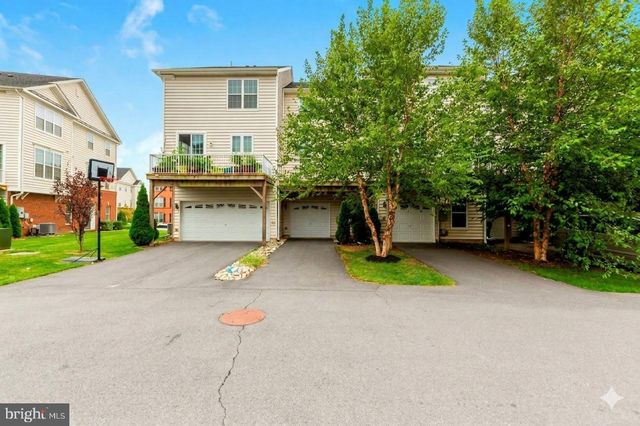 43140 WHELPLEHILL TER, Ashburn, VA 20148