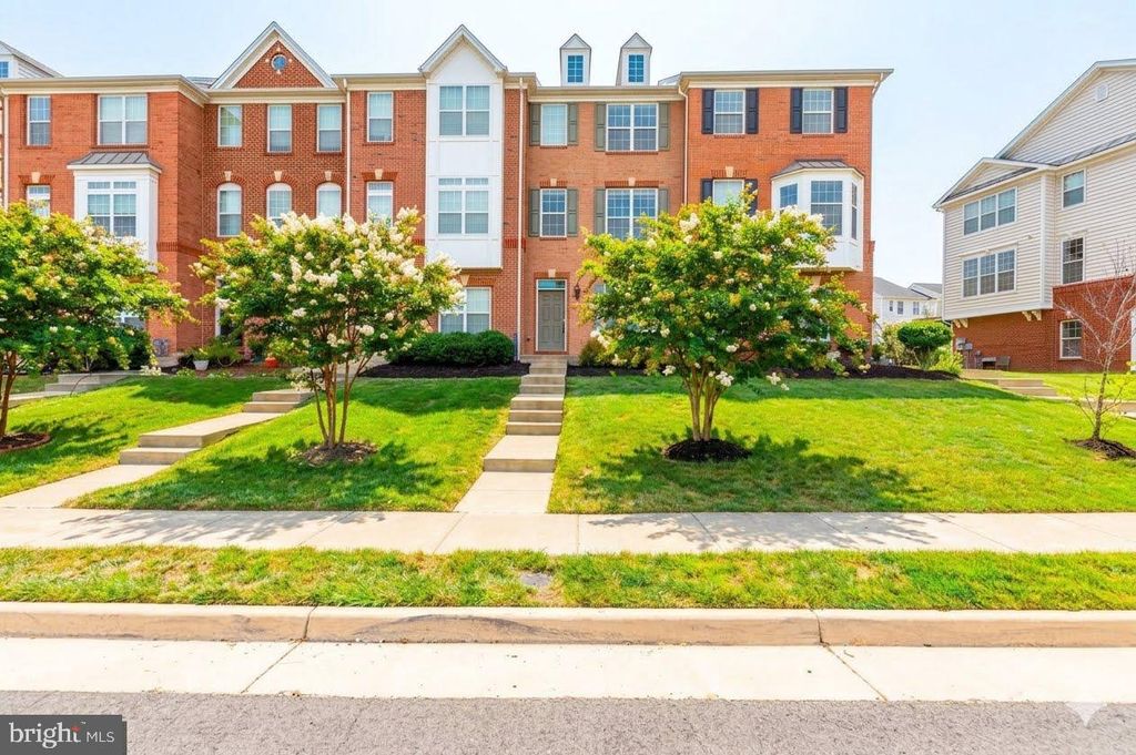 43140 WHELPLEHILL TER, Ashburn, VA 20148