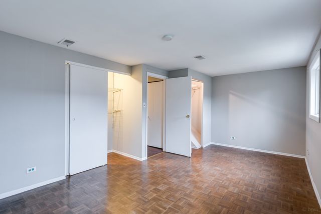 18W269 Kirkland Lane, Villa Park, IL 60181