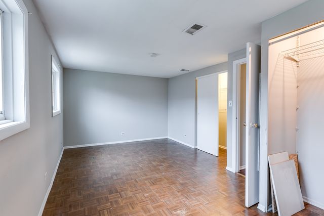 18W269 Kirkland Lane, Villa Park, IL 60181