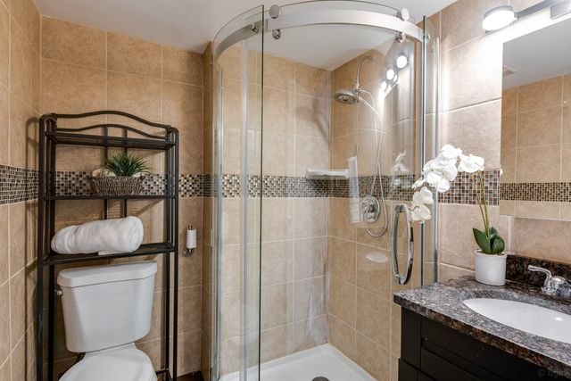 18W269 Kirkland Lane, Villa Park, IL 60181