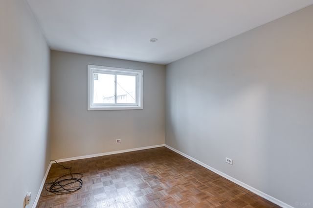 18W269 Kirkland Lane, Villa Park, IL 60181