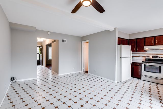 18W269 Kirkland Lane, Villa Park, IL 60181