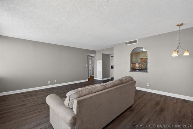 450 W 7th Street 1306, Tulsa, OK 74119