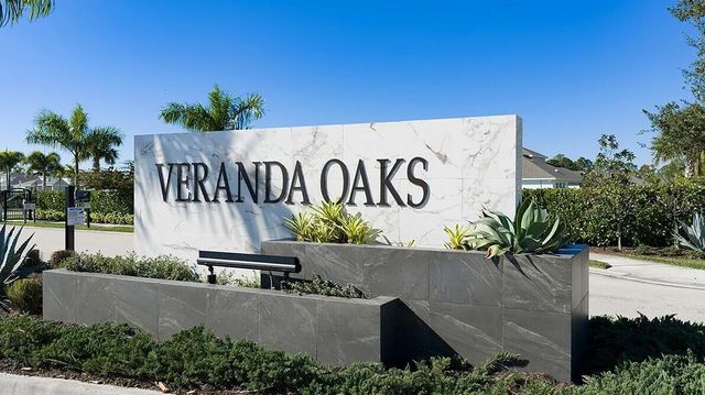 657 SE Ranch Oak Circle, Port St. Lucie, FL 34984