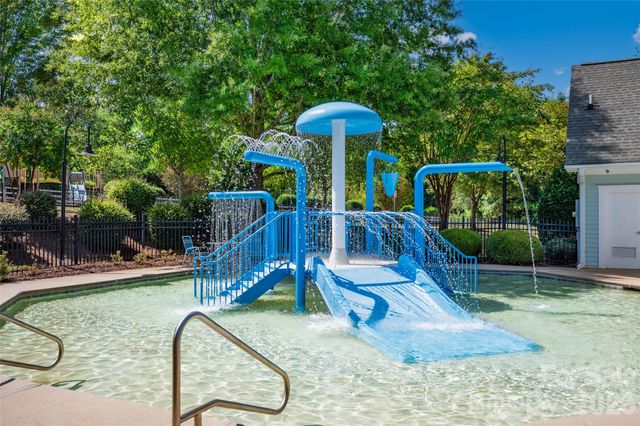 159 Water Oak Drive, Mooresville, NC 28117