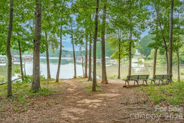 159 Water Oak Drive, Mooresville, NC 28117