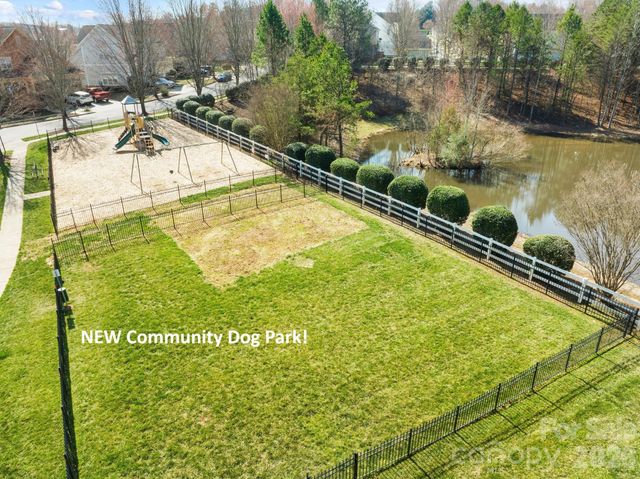 159 Water Oak Drive, Mooresville, NC 28117