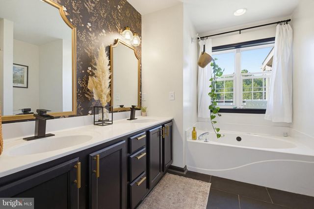17 NATURES WAY, Quarryville, PA 17566