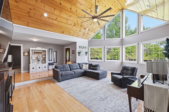 60 Crooked Hill Road, London, KY 40741