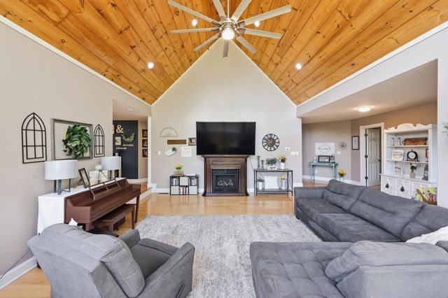 60 Crooked Hill Road, London, KY 40741