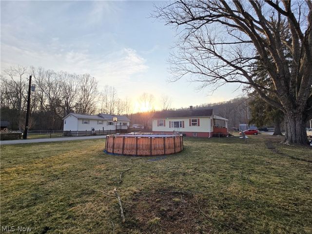 71421 Center Street, St Clairsville, OH 43950