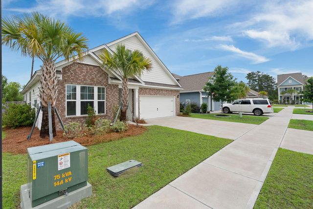 602 Chigwell Springs Lane, Summerville, SC 29486