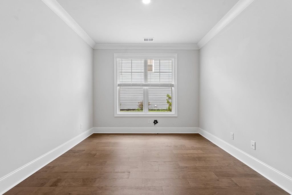 Image 19 of property listing at 602 Chigwell Springs Lane, Summerville, SC 29486
