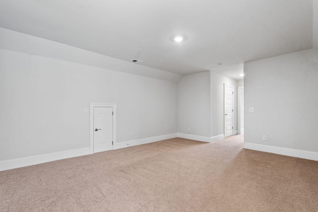 Image 28 of property listing at 602 Chigwell Springs Lane, Summerville, SC 29486