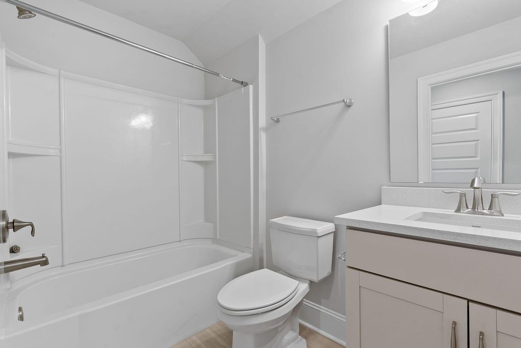 Image 30 of property listing at 602 Chigwell Springs Lane, Summerville, SC 29486