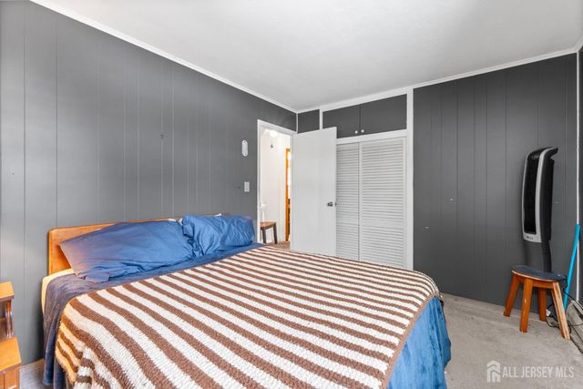 29 Park Avenue, Iselin, NJ 08830