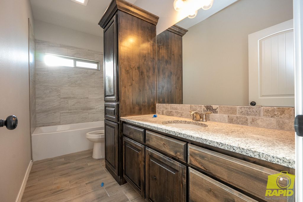 Image 12 of property listing at 9712 Jaguar Trail, San Angelo, TX 76901