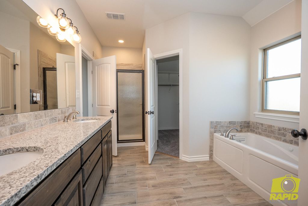 Image 9 of property listing at 9712 Jaguar Trail, San Angelo, TX 76901