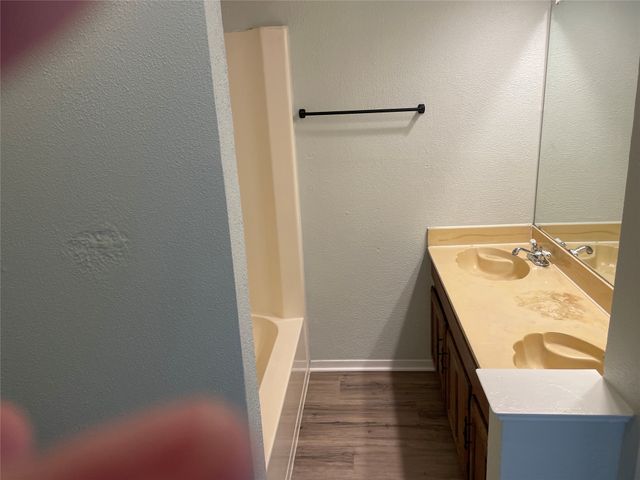 810 Clarissa Place, Garland, TX 75040