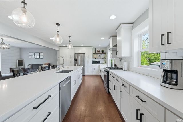 3710 Moss Hill Drive, West Lafayette, IN 47906
