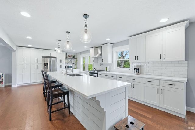 3710 Moss Hill Drive, West Lafayette, IN 47906