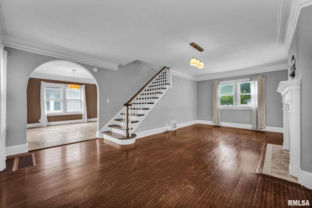 713 W MELBOURNE Avenue, Peoria, IL 61604