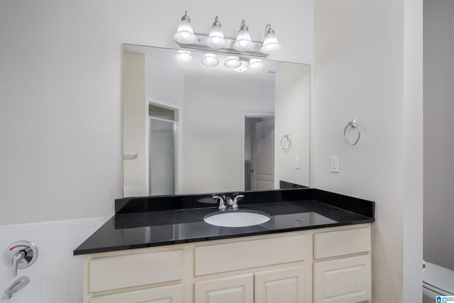 700 15th St Unit 1106, Tuscaloosa, AL 35401