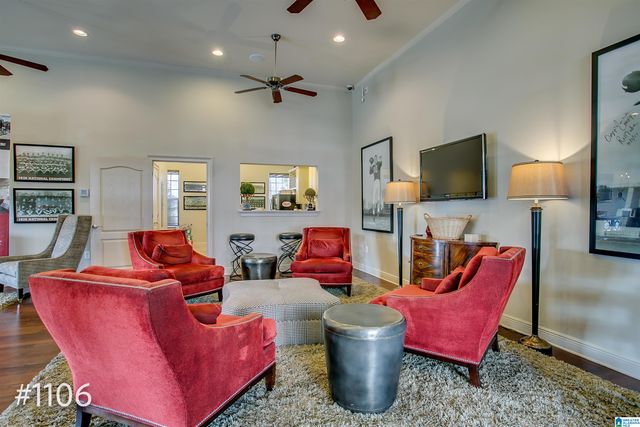 700 15th St Unit 1106, Tuscaloosa, AL 35401