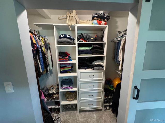 614 Beech St, Iron Mountain, MI 49801