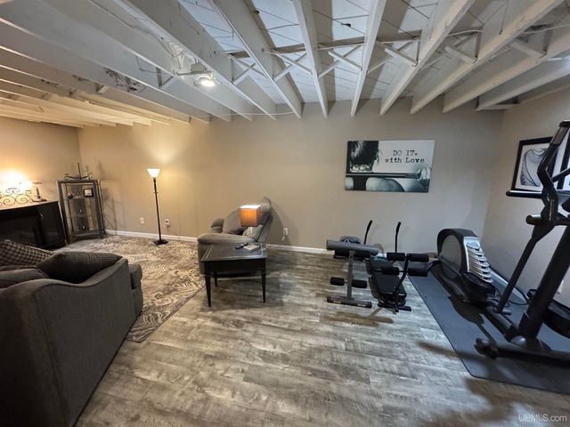614 Beech St, Iron Mountain, MI 49801