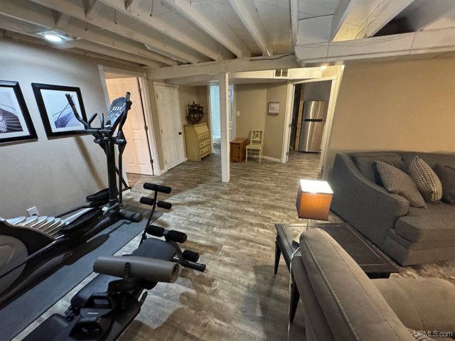 614 Beech St, Iron Mountain, MI 49801