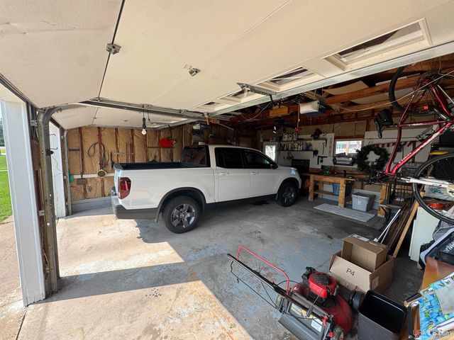 614 Beech St, Iron Mountain, MI 49801