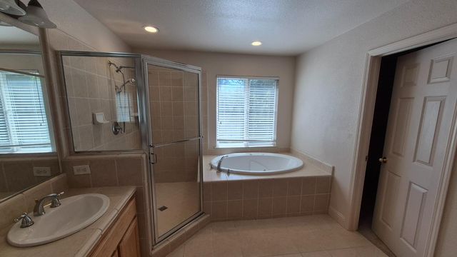 2604 Javan Ln, Carmichael, CA 95608