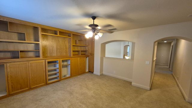 2604 Javan Ln, Carmichael, CA 95608