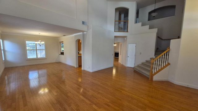 2604 Javan Ln, Carmichael, CA 95608