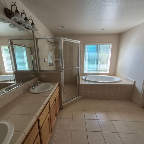 2604 Javan Ln, Carmichael, CA 95608