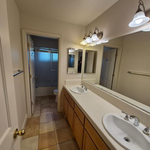 2604 Javan Ln, Carmichael, CA 95608