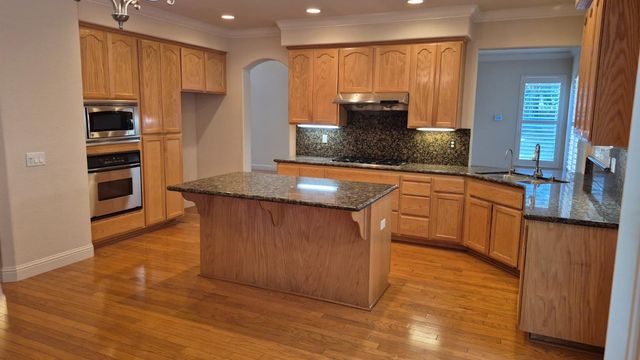 2604 Javan Ln, Carmichael, CA 95608