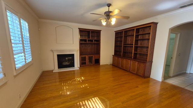 2604 Javan Ln, Carmichael, CA 95608