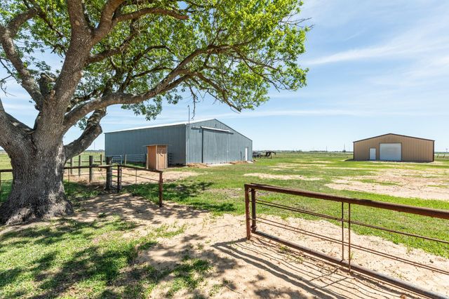 27427 Highway 36, Damon, TX 77430