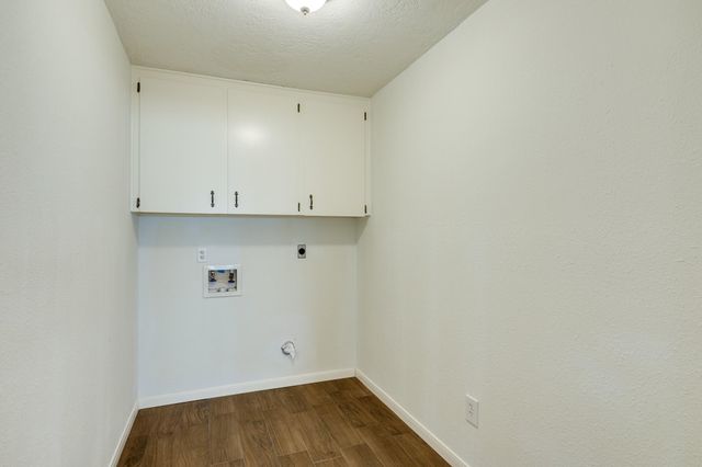 27427 Highway 36, Damon, TX 77430